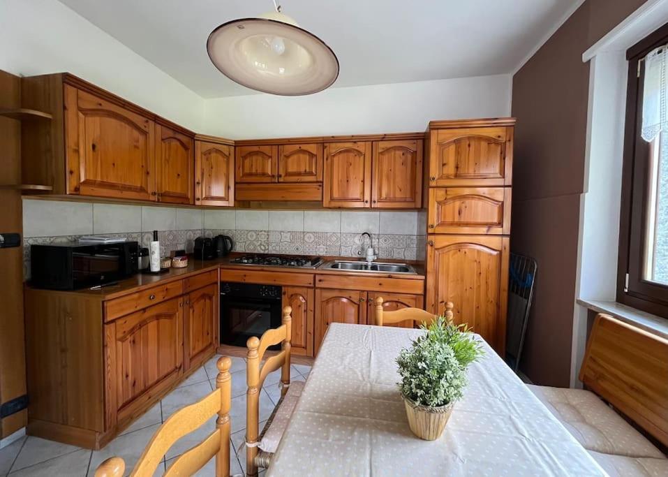 דירות Locana La Casa Di Sabi מראה חיצוני תמונה